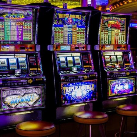 Online casino: Den perfekte indendørsaktivitet, når vejret er dårligt