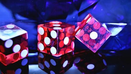 Spil poker på danske casinosider